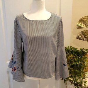 Allison Joy Blouse Size M